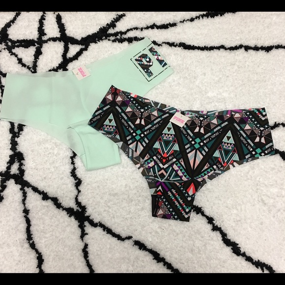 🚫SOLD🚫(2) PINK by VS No Show Cheeksters