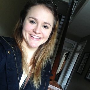 Meet your Posher, Hannah