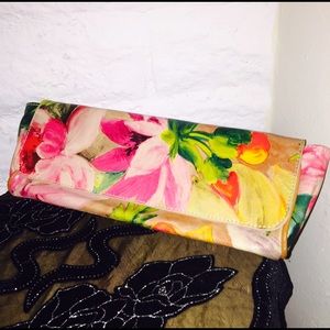 Italian 🌺 Designer Clutch