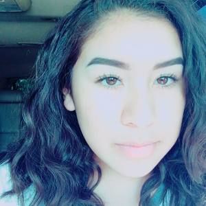 Meet your Posher, Xiomara