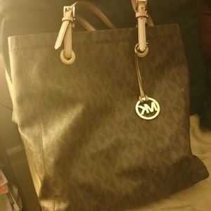 Michael Lord tote