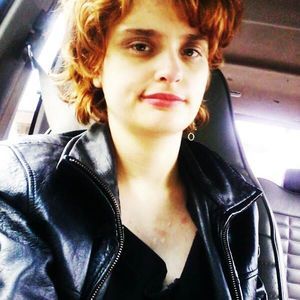 Meet your Posher, Nikole handy