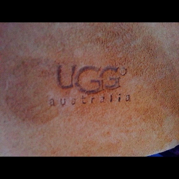 Authentic Uggs .. So Comfortable! Size7 - image 4