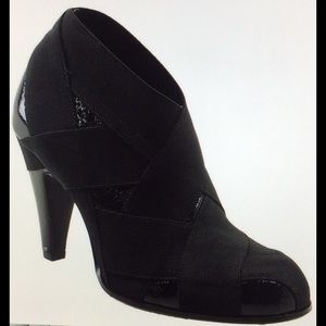 Jessica Bennett "Nico" bootie