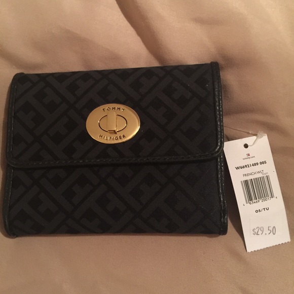 Tommy Hilfiger wallet