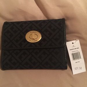 Tommy Hilfiger wallet
