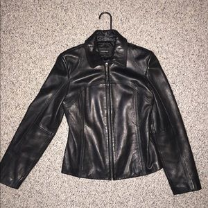 Colebrook Essentials 100% genuine leather jacket
