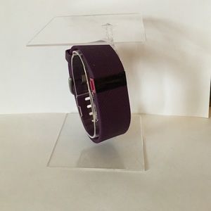 FITBIT CHARGE HR Activity/Fitness Tracker - Small