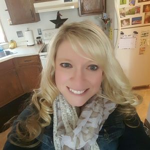 Meet your Posher, Chrystal