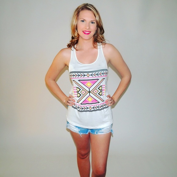 Aztec tank top - Picture 1 of 2