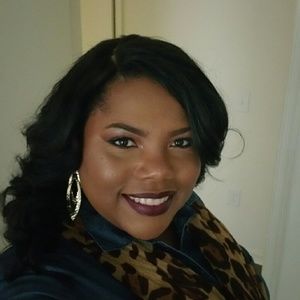 Meet your Posher, Tonya