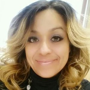 Meet your Posher, Yvette