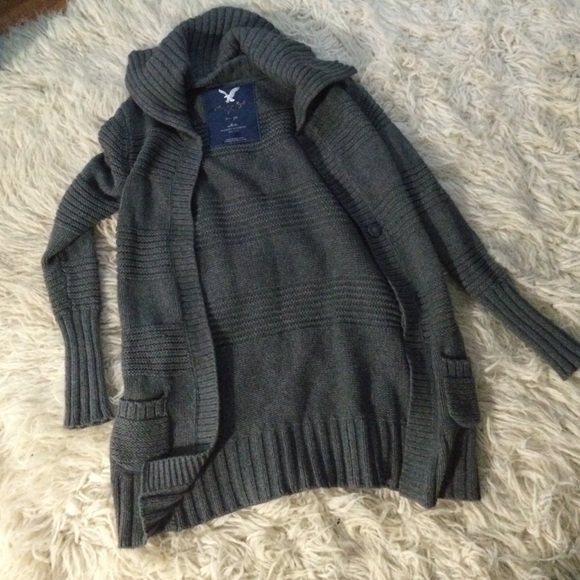 American eagle cardigan