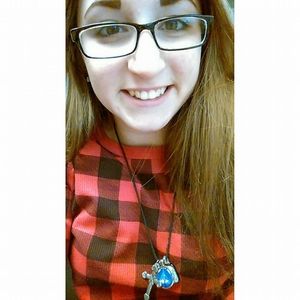 Meet your Posher, Brooke