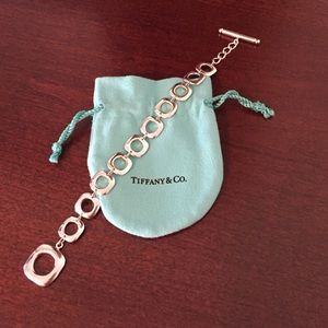 ❤️Retired Tiffany's bracelet❤️