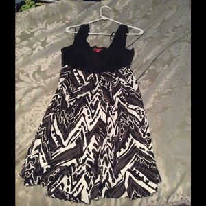 Black and brown patterned dress