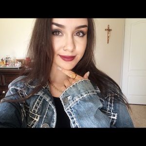 Meet your Posher, Christine