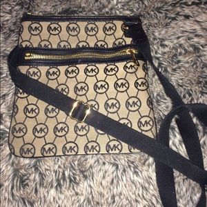 Michael Kors Crossbody