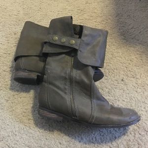 Forest green Convertible boots from Colin Stuart!