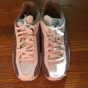 New Balance women's sneakers, never worn!
