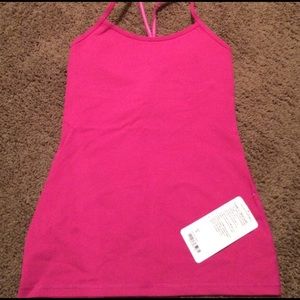 SOLDⓂ️Lululemon power y tank