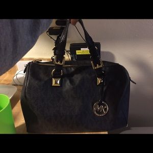 Black Michael kors satchel hand bag