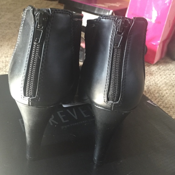 Lane Bryant Lace Heels/Wedges🌻 - Picture 2 of 4
