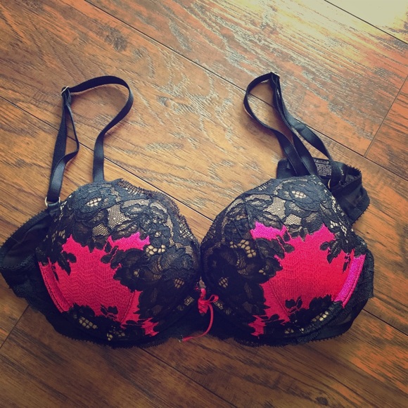 Victoria's Secret Bombshell Plunge Pink Bra.