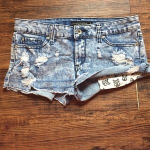 ❌SOLD❌Acid wash distress denim shorts❌