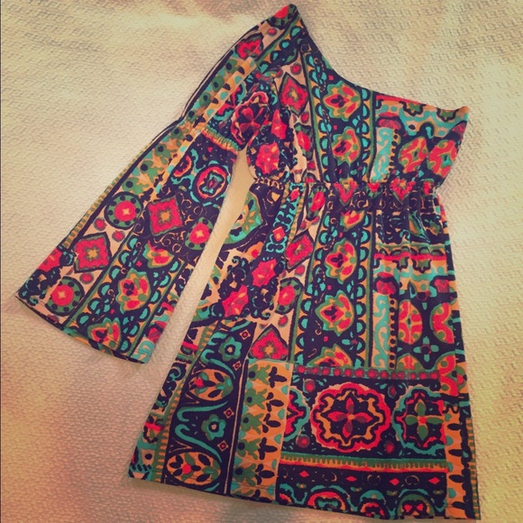 One shoulder boutique print dress