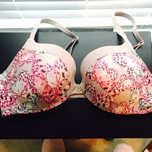 Gorgeous VS push up bra
