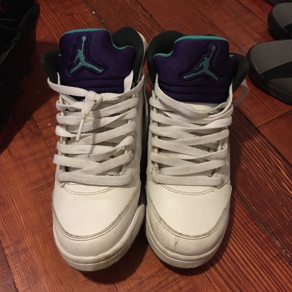 Grape 5s - Picture 2 of 2