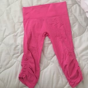 lululemon high waisted cropped leggings