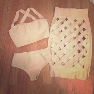 skivvies set | Crop top & skirt w/bottoms size 0