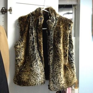Fur vest