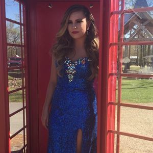 Meet your Posher, Aryn