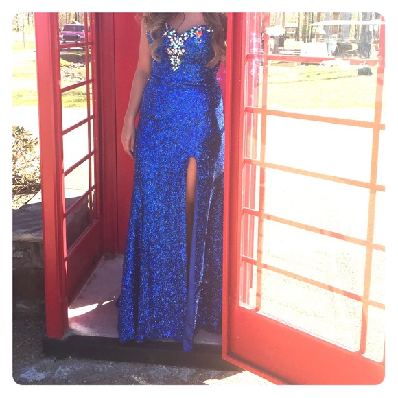 Blue prom/homecoming dress - Picture 1 of 3