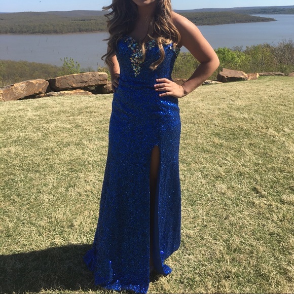 Blue prom/homecoming dress - Picture 2 of 3