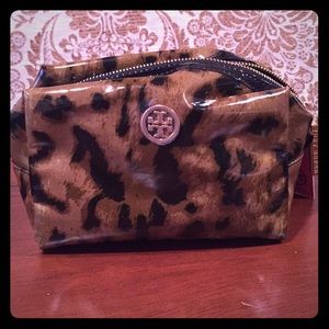 NWT Tory Burch Brigitte Cosmetic Case