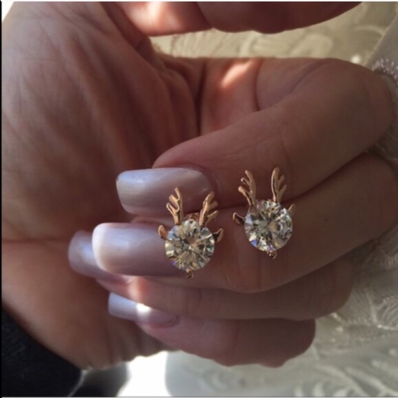 🏆HOST PICK🏆2/$15 Antlered Crystals Earrings - Picture 3 of 4