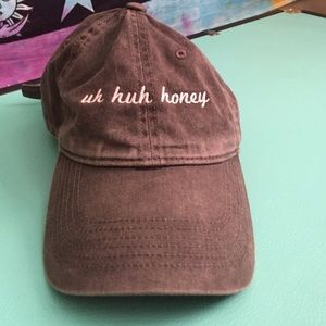 BNWT uh huh honey brandy Melville hat