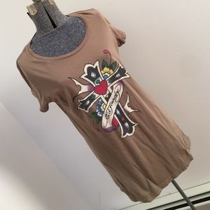 ⭐️⭐️Ed Hardy t-shirt⭐️⭐️