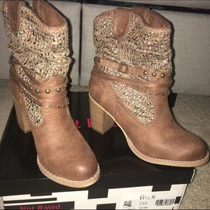 NEW Not Rated, Studded Cowgirl Boots, sz 6.5