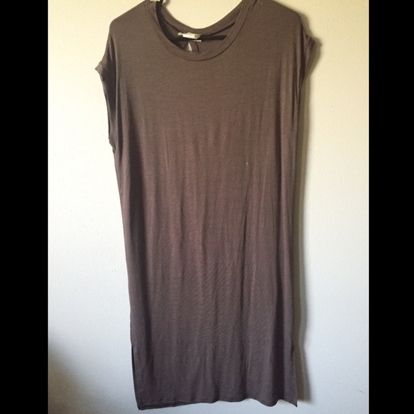 Taupe t shirt dress