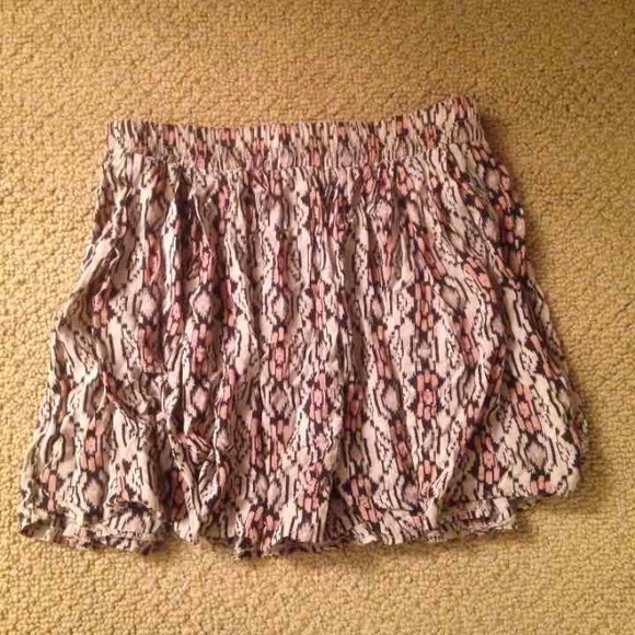 Brandy Melville skirt