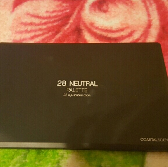BH cosmetics basic eyeshadow - Picture 3 of 3