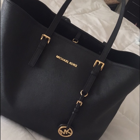Black gold Michael Korea tote AUTHENTIC