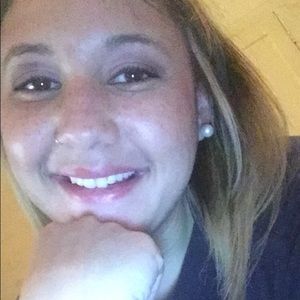 Meet your Posher, Candace