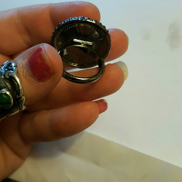 Red stone ring - Picture 2 of 2