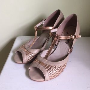 Anthropologie FarylRobin Rose Gold Heels Size 7.5